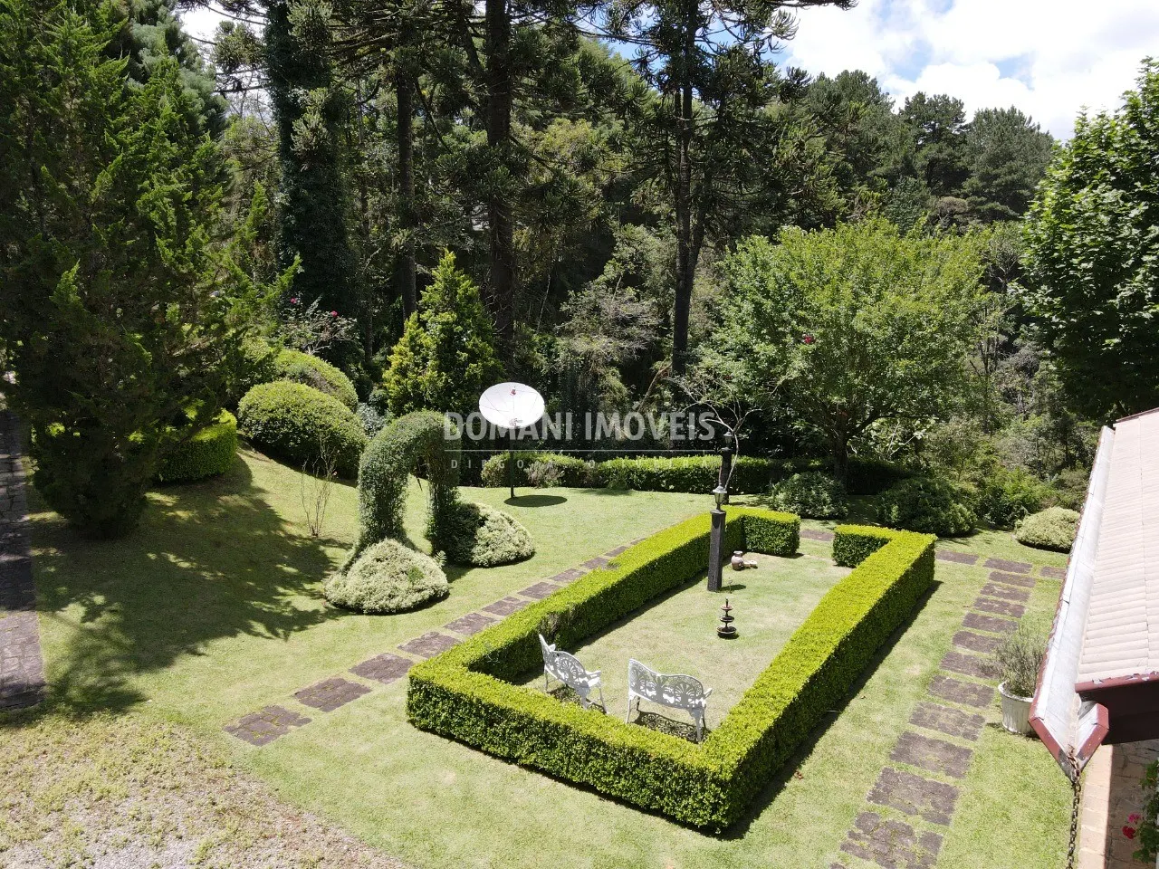 Casa à venda de 1.600 m² em Campos do Jordão, SP, Brasil