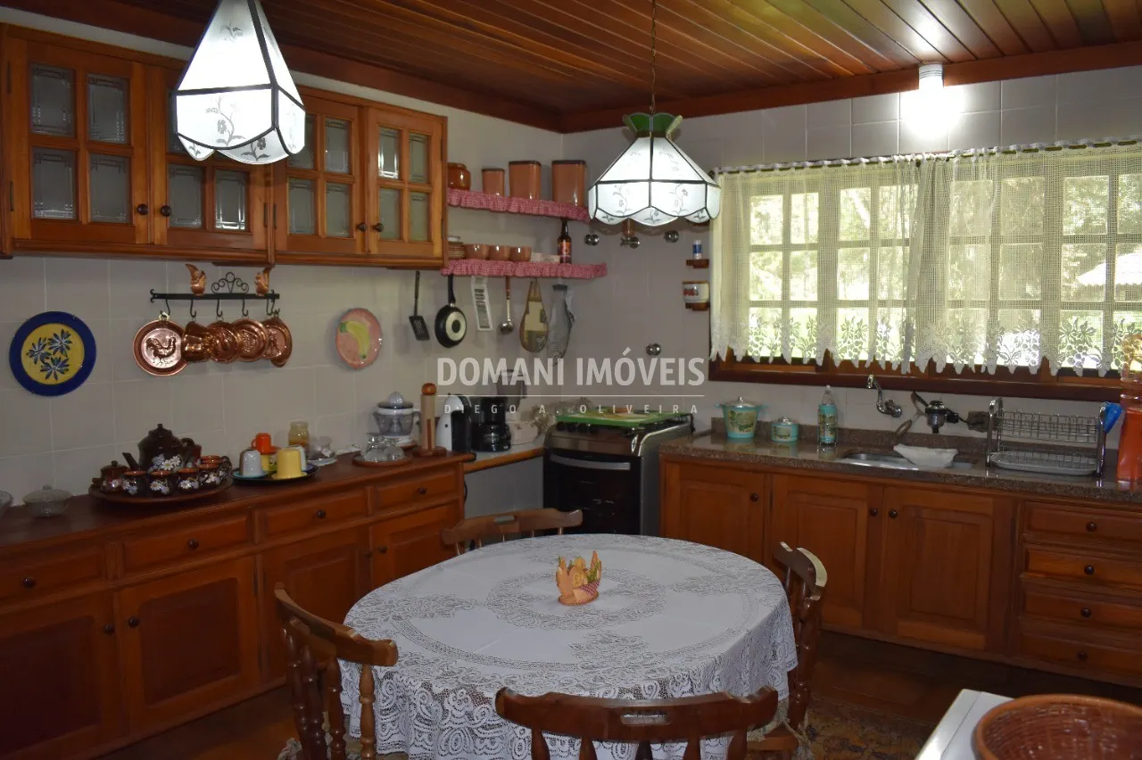 Casa à venda de 1.600 m² em Campos do Jordão, SP, Brasil