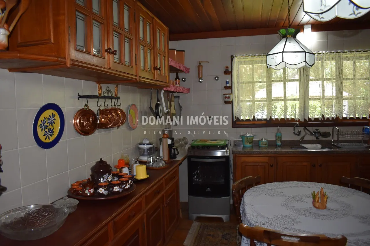 Casa à venda de 1.600 m² em Campos do Jordão, SP, Brasil