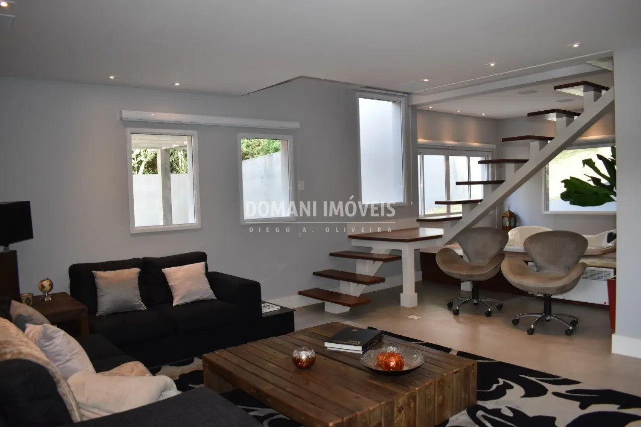 Casa à venda de 1.050 m² em Campos do Jordão, SP, Brasil