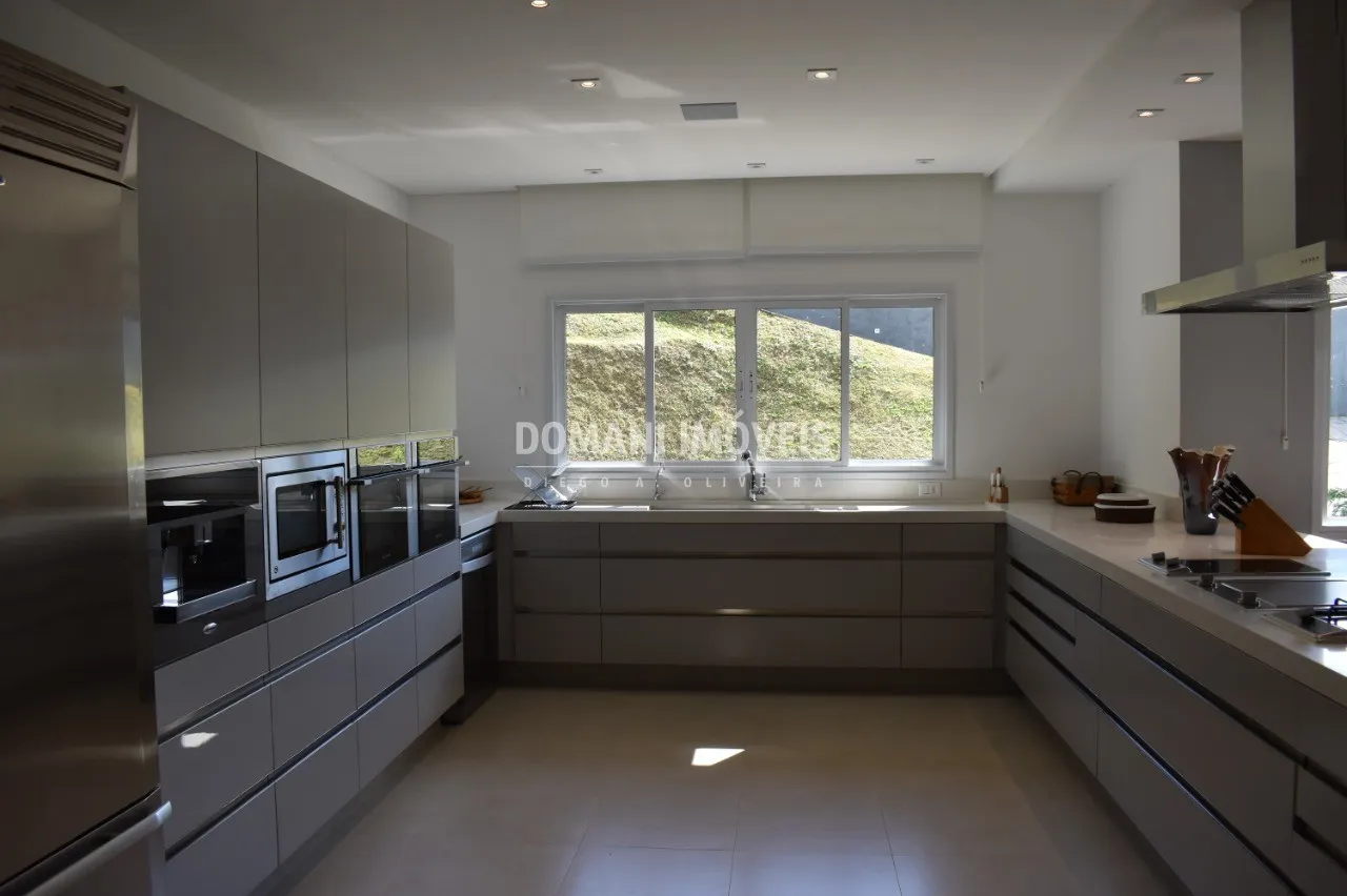 Casa à venda de 1.050 m² em Campos do Jordão, SP, Brasil