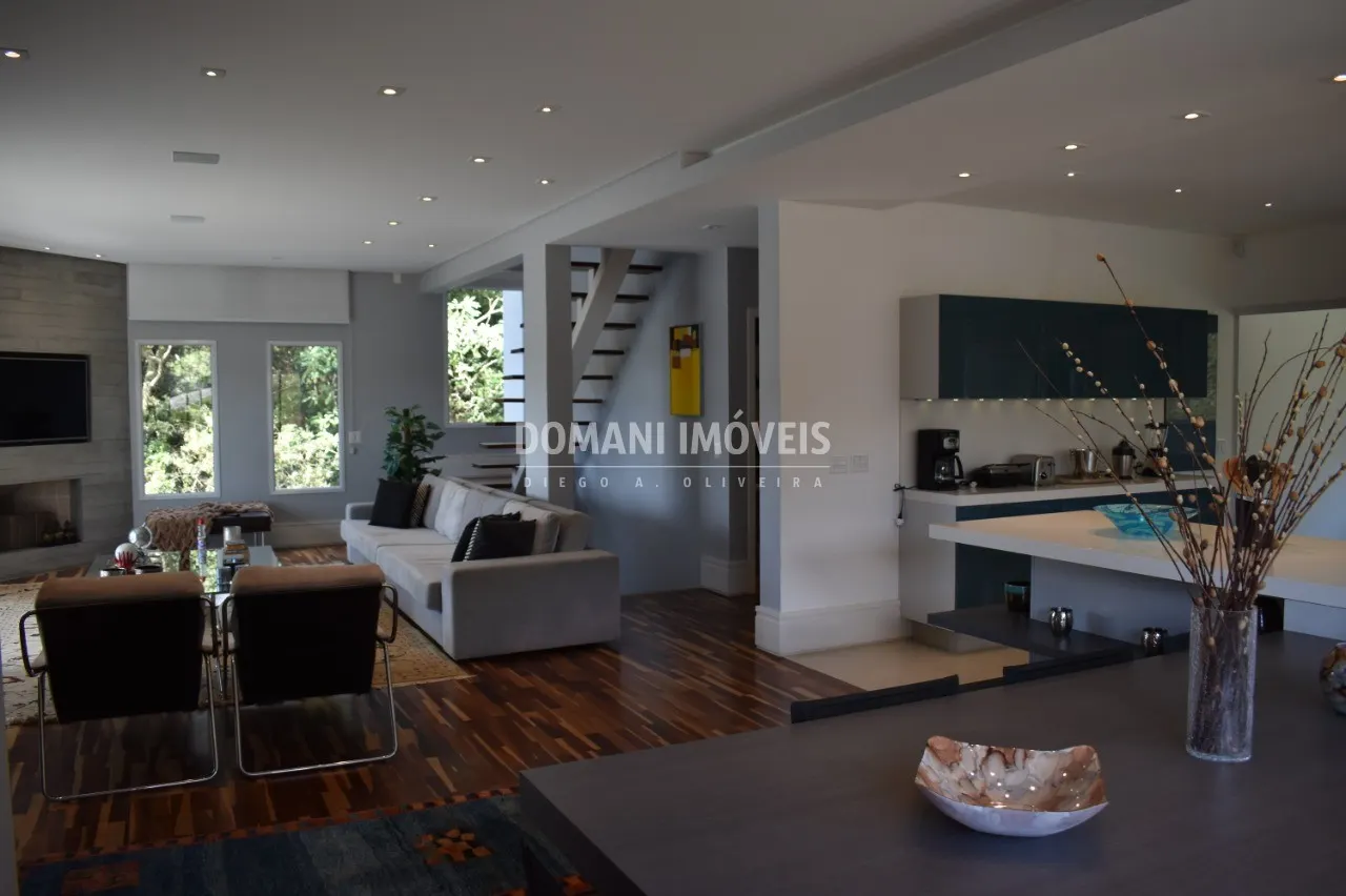 Casa à venda de 1.050 m² em Campos do Jordão, SP, Brasil