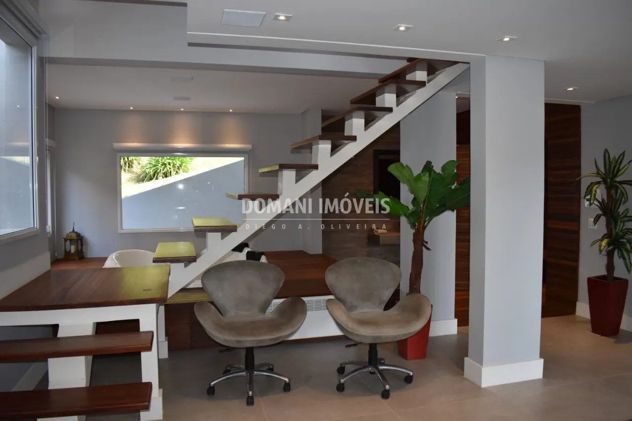 Casa à venda de 1.050 m² em Campos do Jordão, SP, Brasil