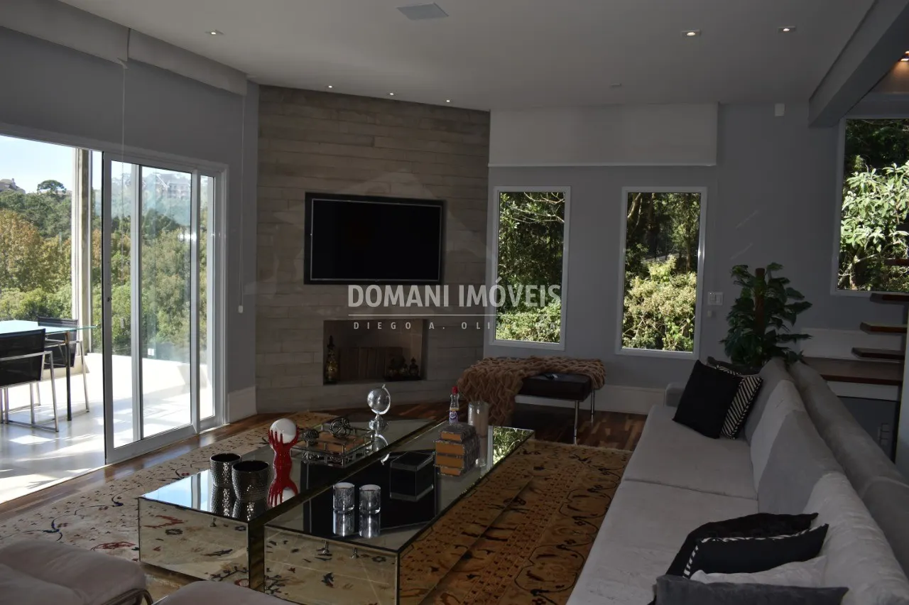 Casa à venda de 1.050 m² em Campos do Jordão, SP, Brasil