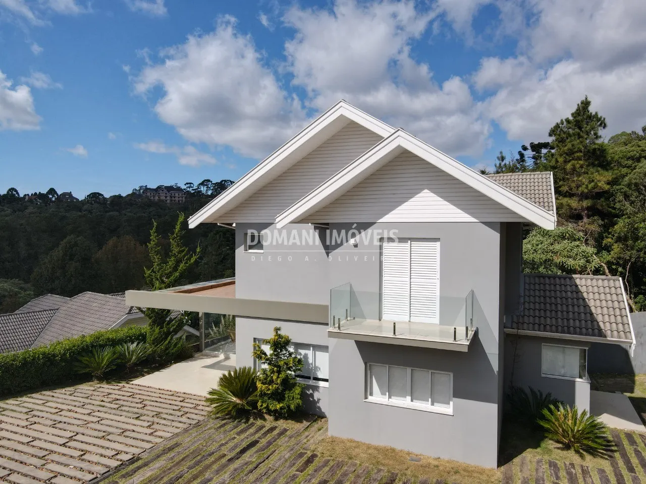 Casa à venda de 1.050 m² em Campos do Jordão, SP, Brasil