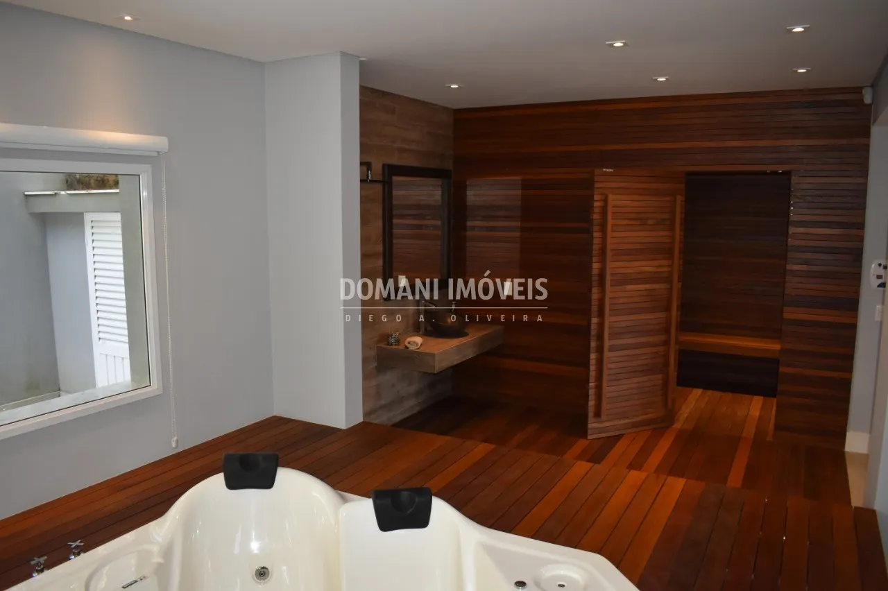 Casa à venda de 1.050 m² em Campos do Jordão, SP, Brasil