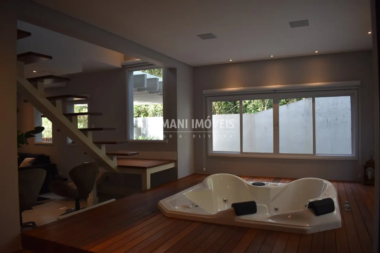 Casa à venda de 1.050 m² em Campos do Jordão, SP, Brasil