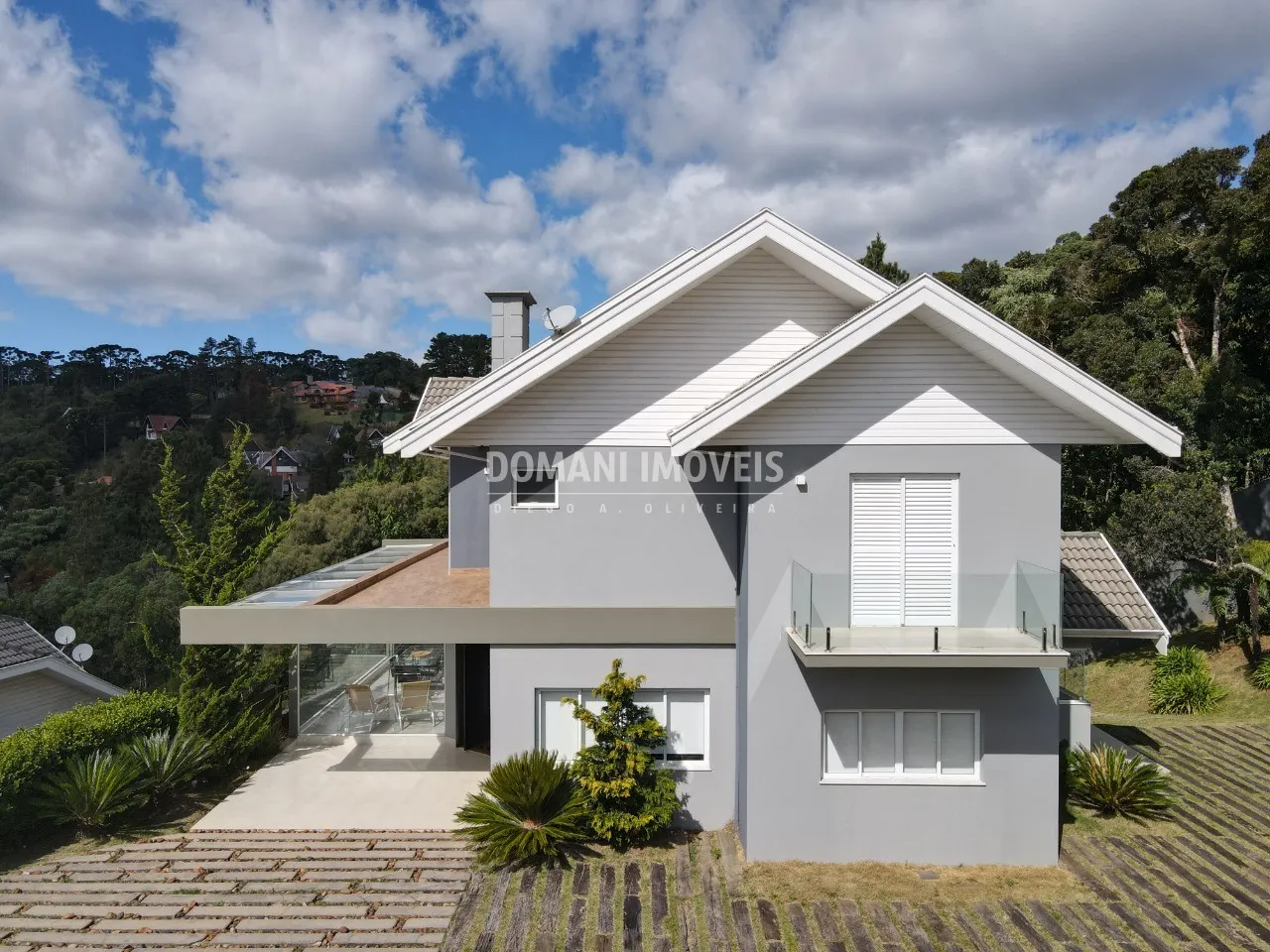 Casa à venda de 1.050 m² em Campos do Jordão, SP, Brasil