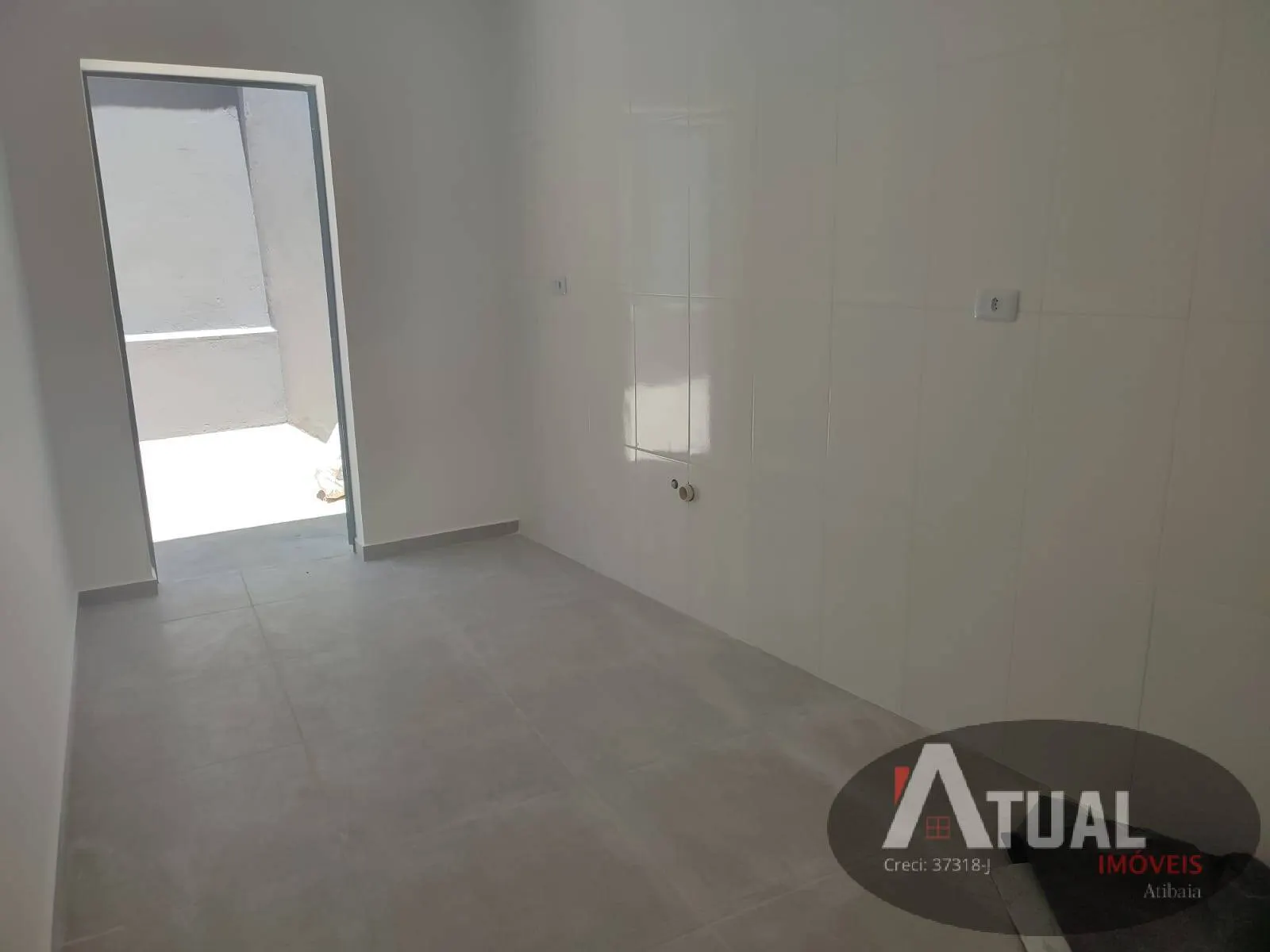 Comercial para Alugar de 300 m² em Atibaia, SP, Brasil