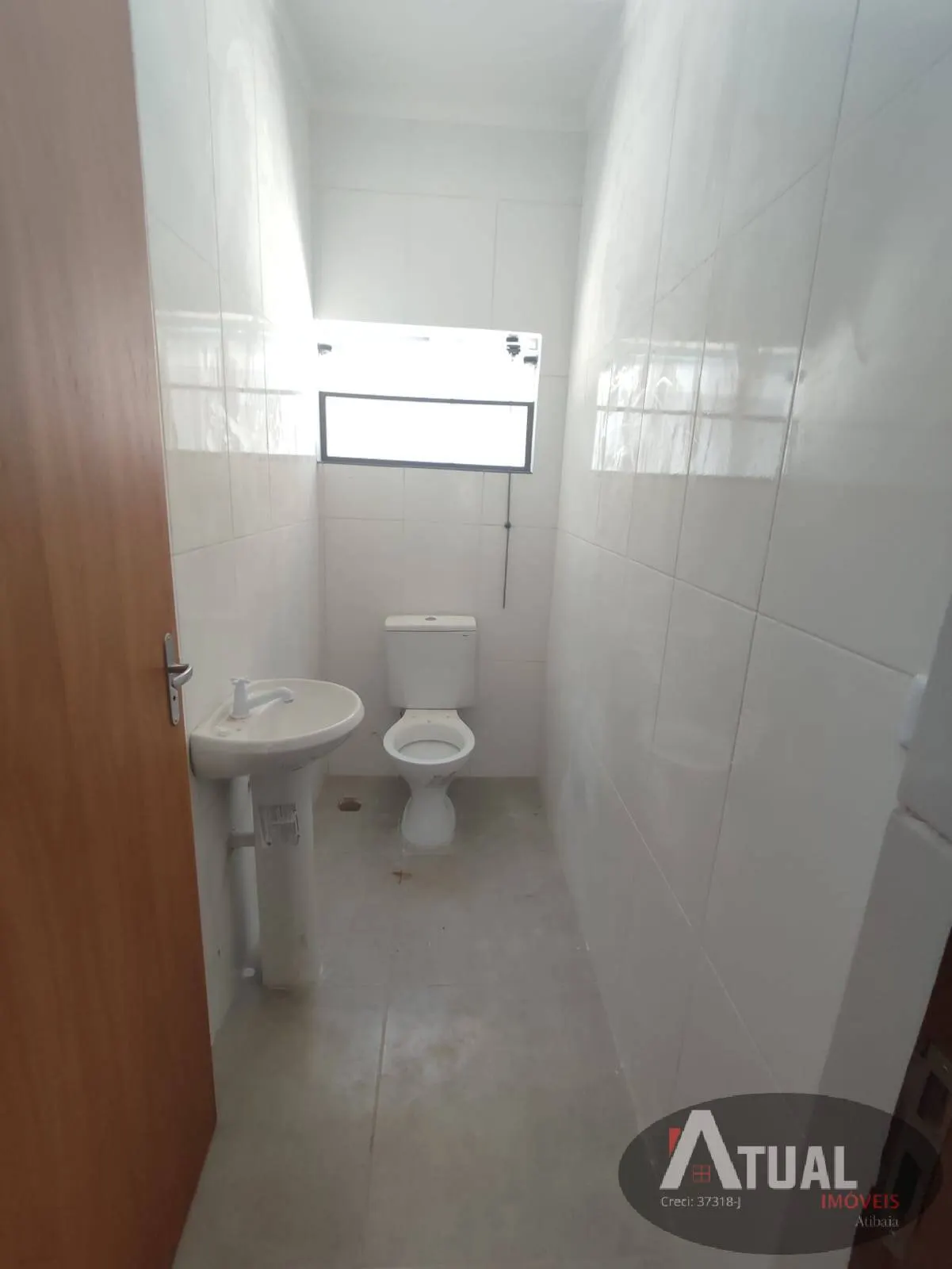 Comercial para Alugar de 300 m² em Atibaia, SP, Brasil