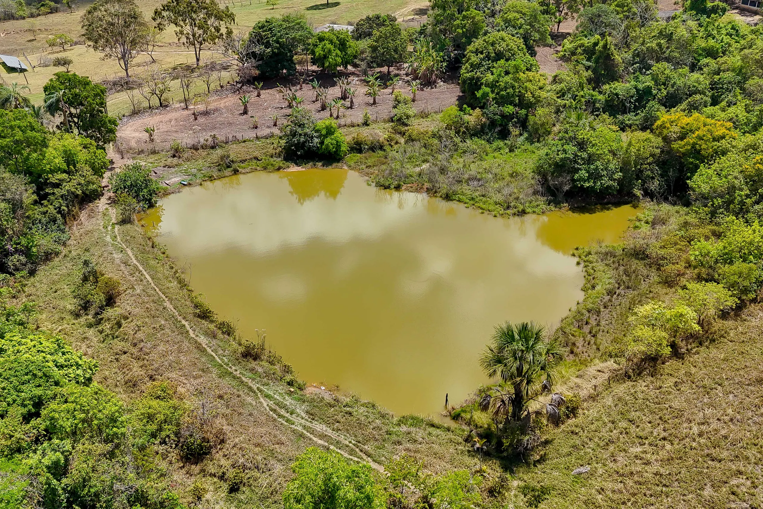 Fazenda à venda de 102 ha em Abadiânia, GO, Brasil