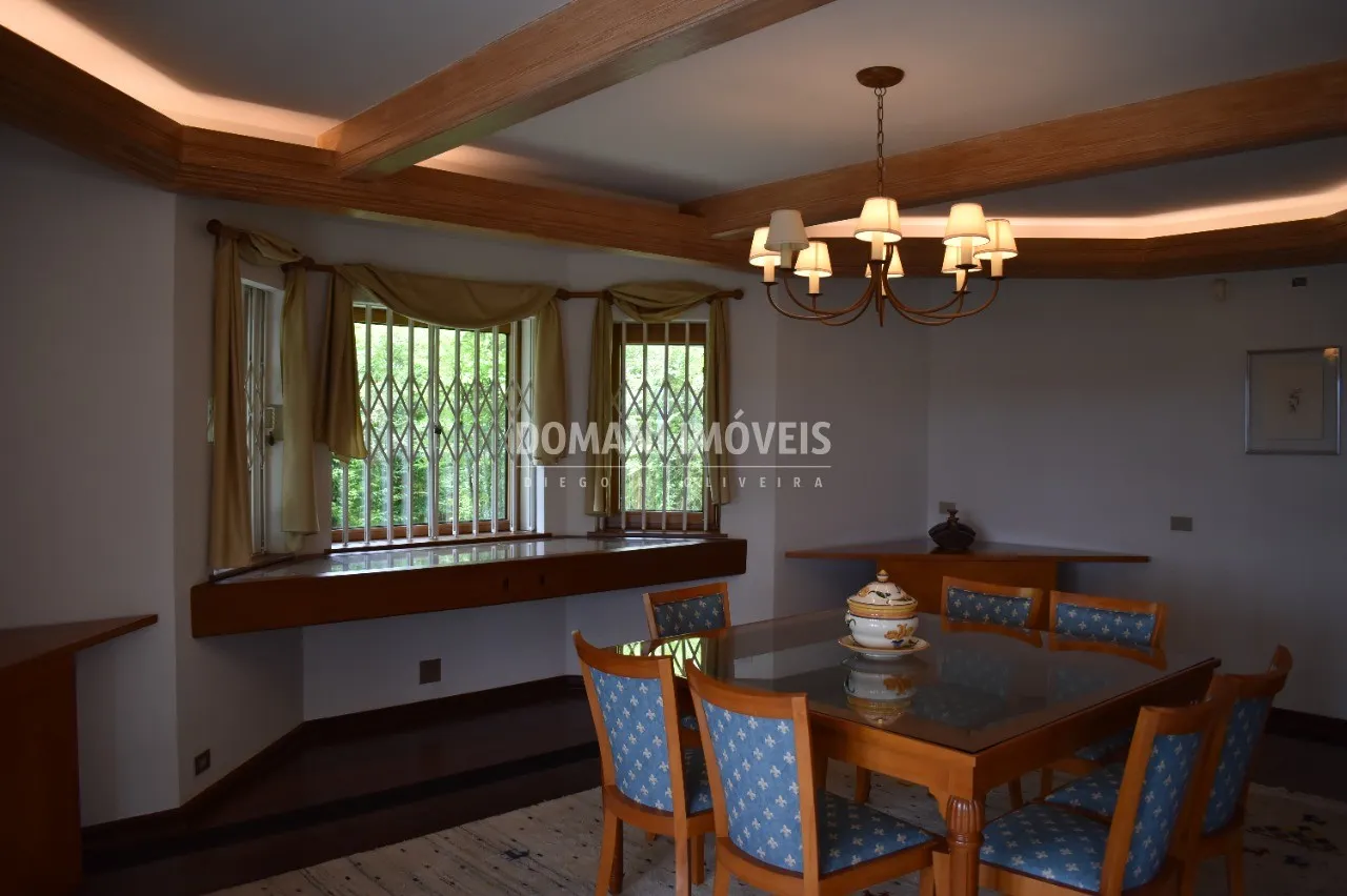 Casa à venda de 4.910 m² em Campos do Jordão, SP, Brasil