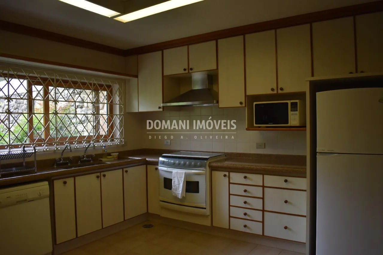 Casa à venda de 4.910 m² em Campos do Jordão, SP, Brasil