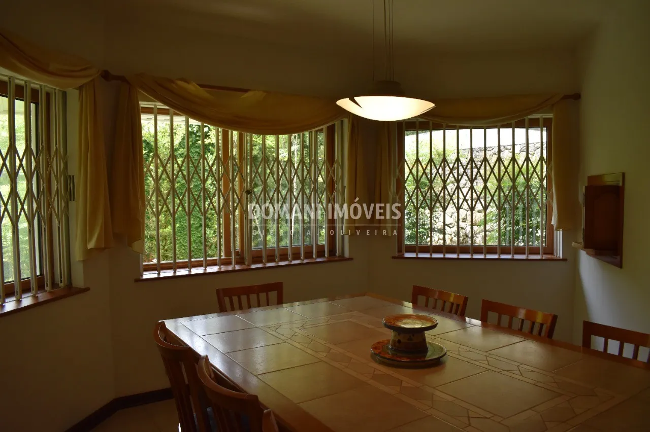 Casa à venda de 4.910 m² em Campos do Jordão, SP, Brasil