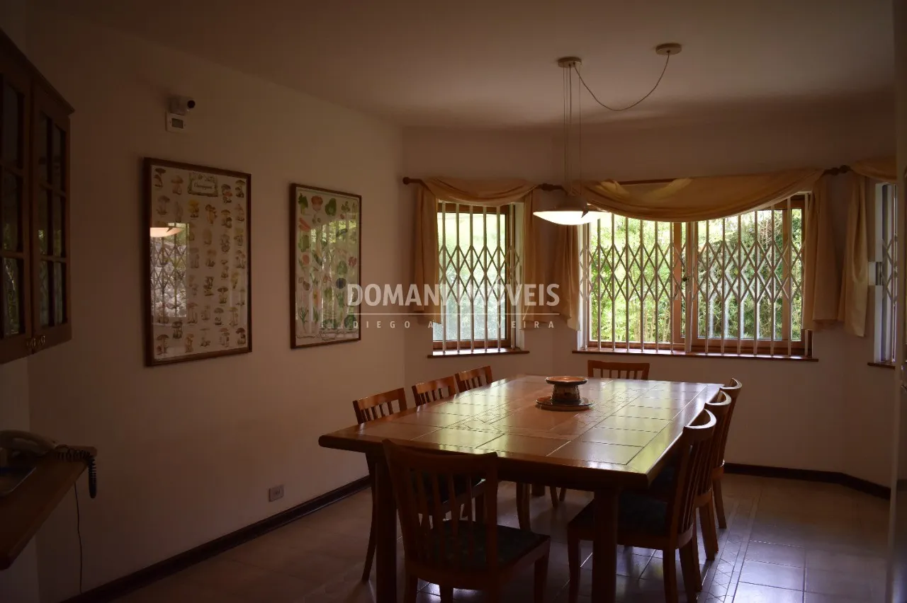 Casa à venda de 4.910 m² em Campos do Jordão, SP, Brasil