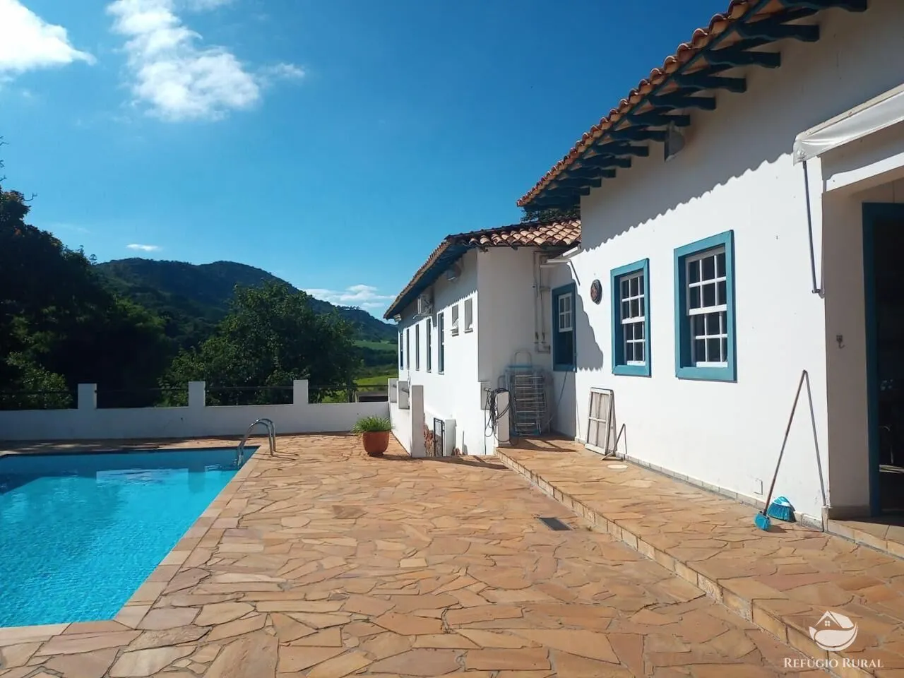 Small farm for sale of 180 acres in Monte Sião, MG, Brazil