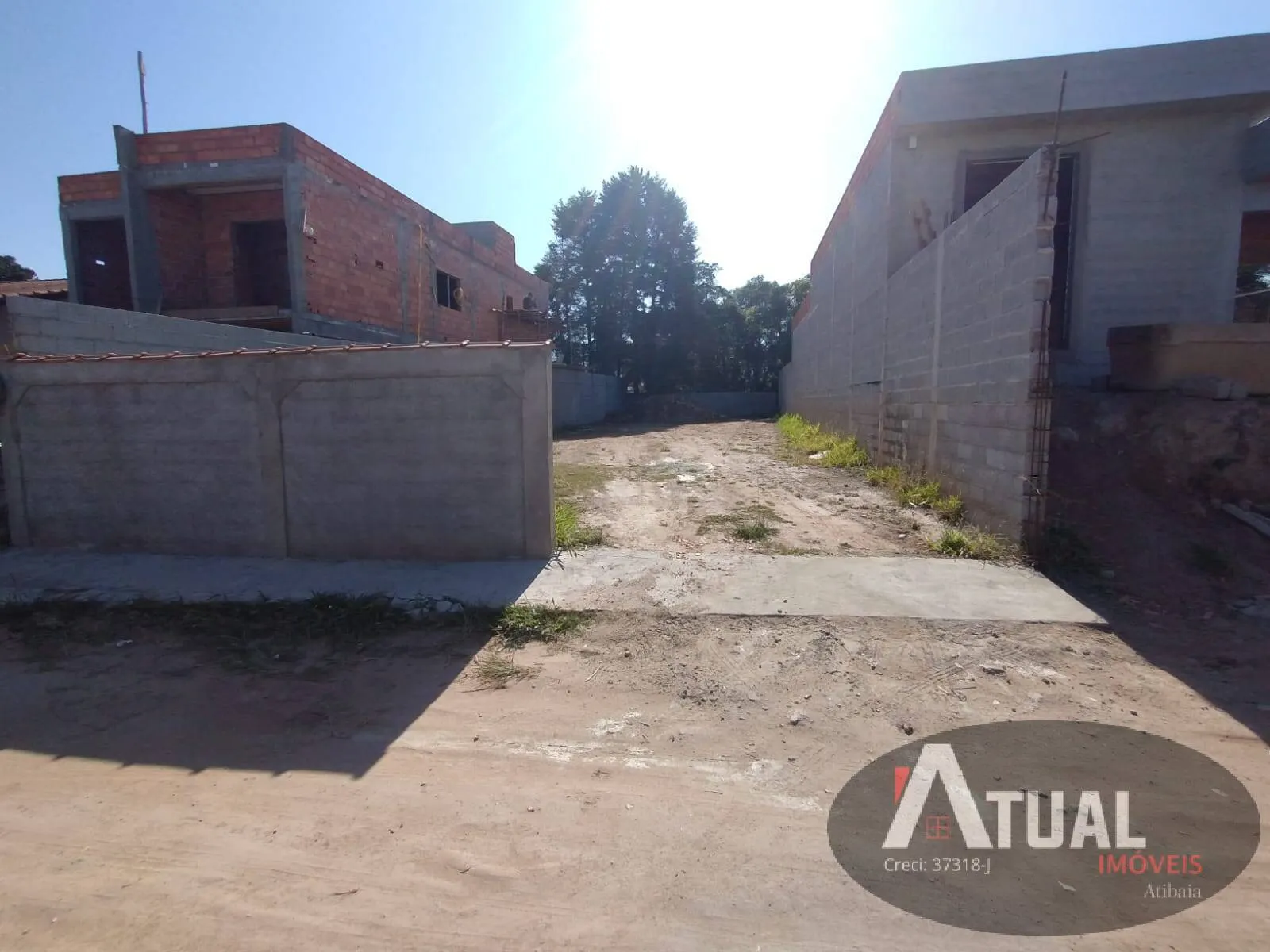 Terreno à venda de 330 m² em Mairiporã, SP, Brasil