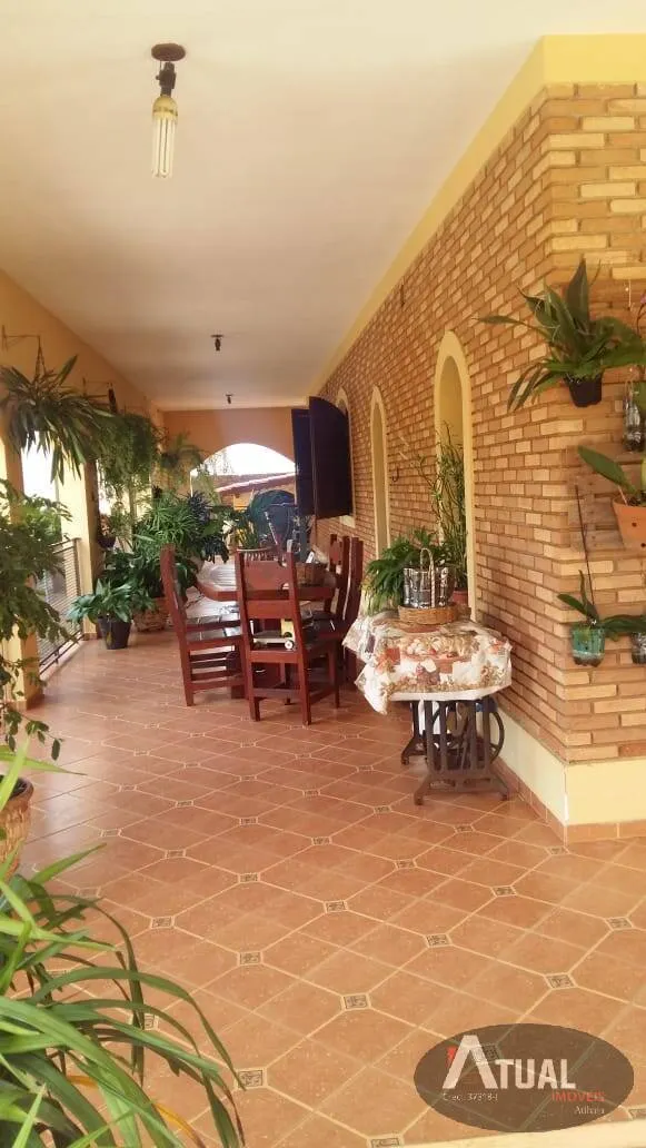 Casa à venda e para Alugar de 874 m² em Atibaia, SP, Brasil