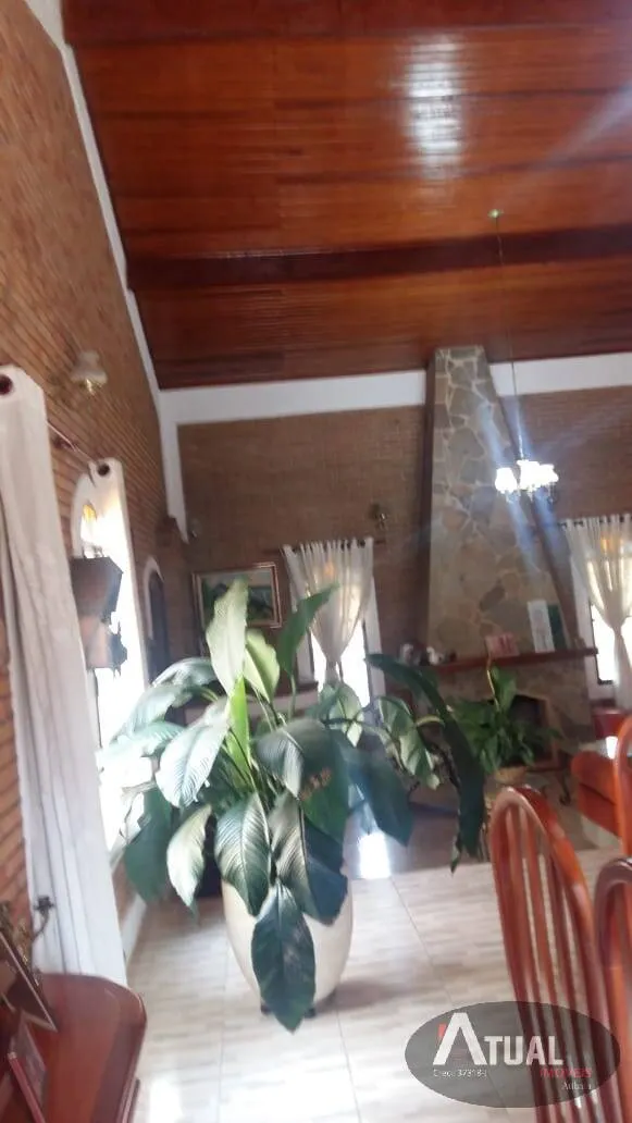 Casa à venda e para Alugar de 874 m² em Atibaia, SP, Brasil