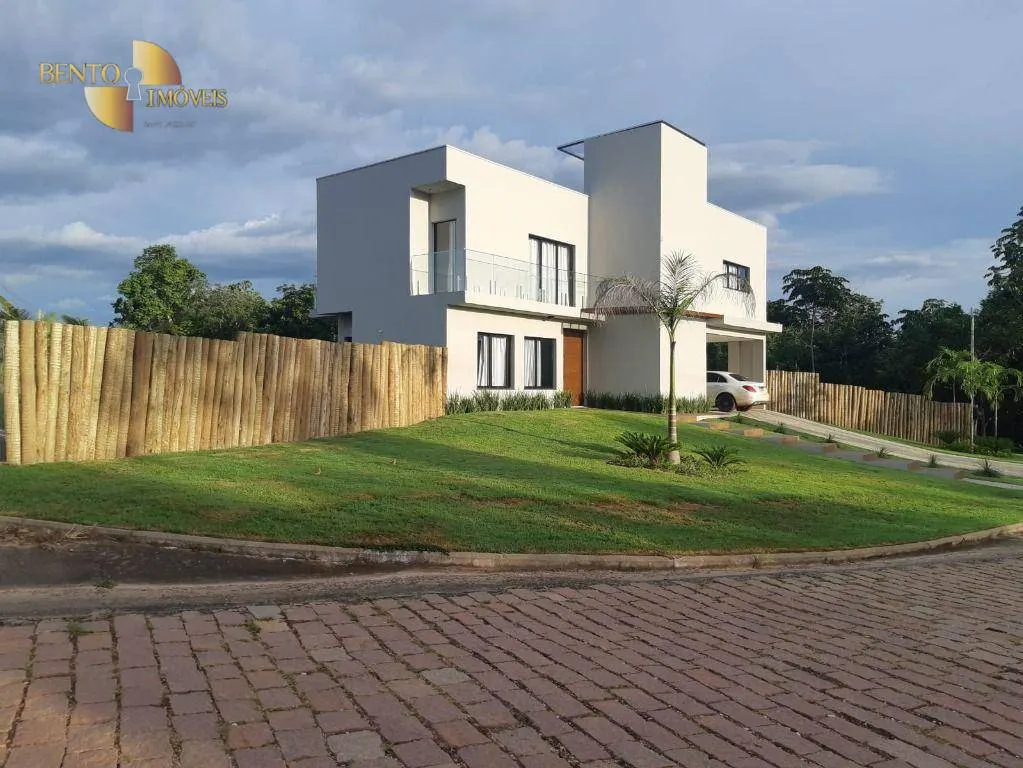 Casa à venda de 1.093 m² em Cuiabá, MT, Brasil