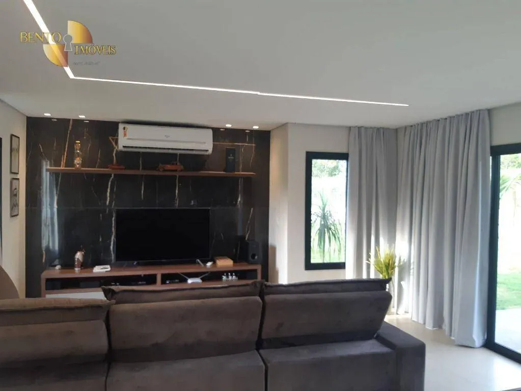 Casa à venda de 1.093 m² em Cuiabá, MT, Brasil