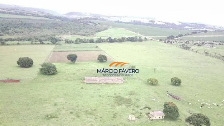 Fazenda à venda de 135 ha em Descalvado, SP, Brasil