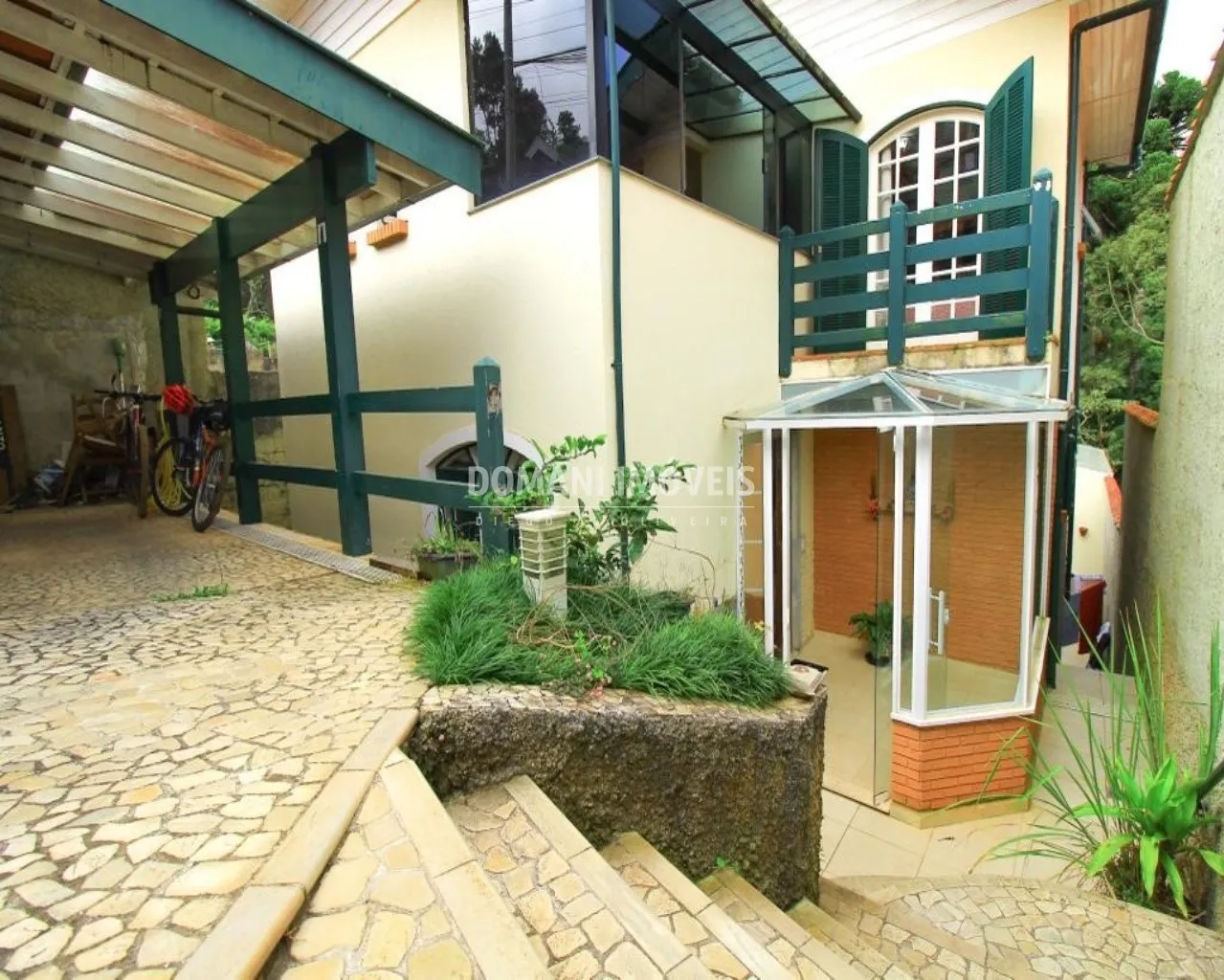 Casa à venda de 295 m² em Campos do Jordão, SP, Brasil