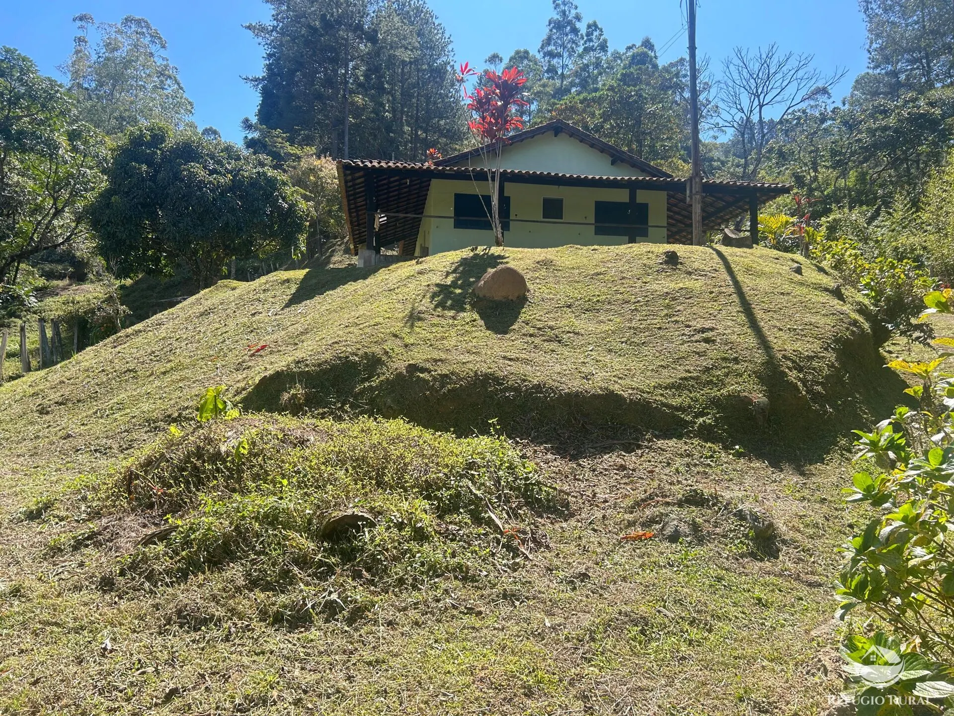 Small farm for sale of 6 acres in São José dos Campos, SP, Brazil