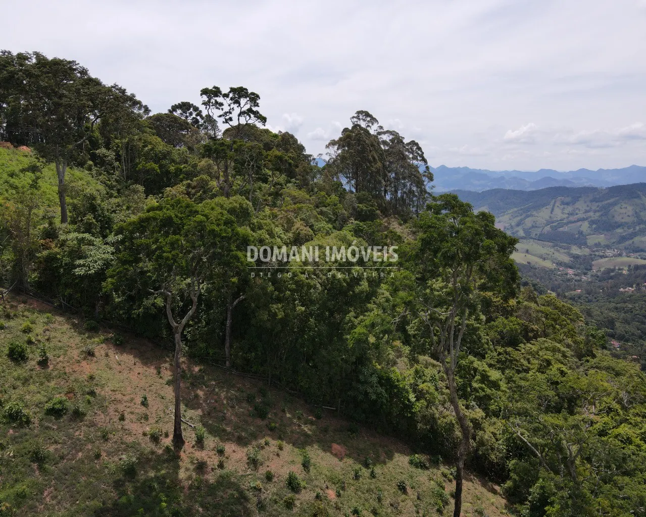 Terreno à venda de 1.850 m² em Campos do Jordão, SP, Brasil