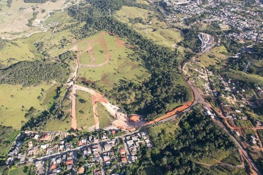 Terreno à venda de 360 m² em Betim, MG, Brasil