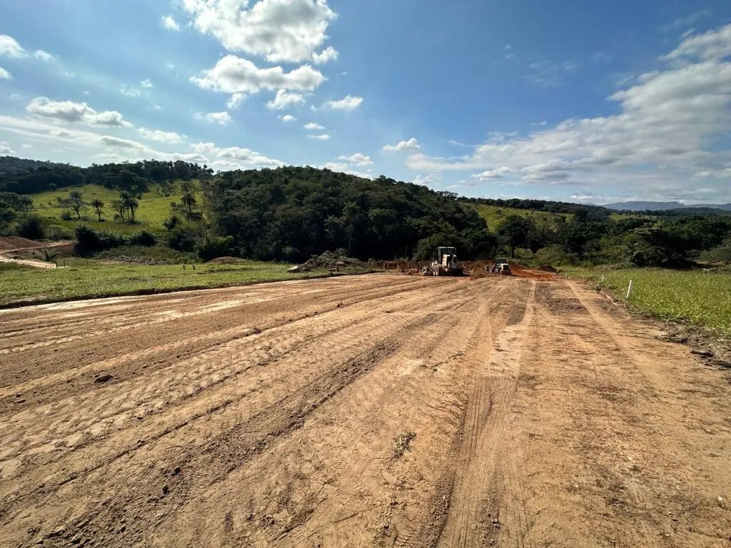 Terreno à venda de 360 m² em Betim, MG, Brasil