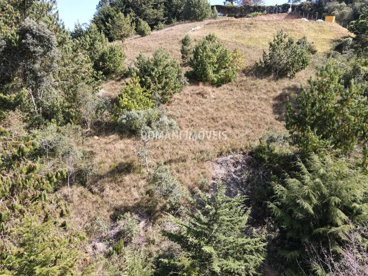 Terreno à venda de 2.210 m² em Campos do Jordão, SP, Brasil