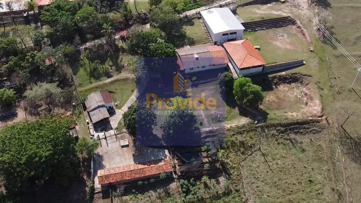Sítio à venda de 4 ha em Botucatu, SP, Brasil