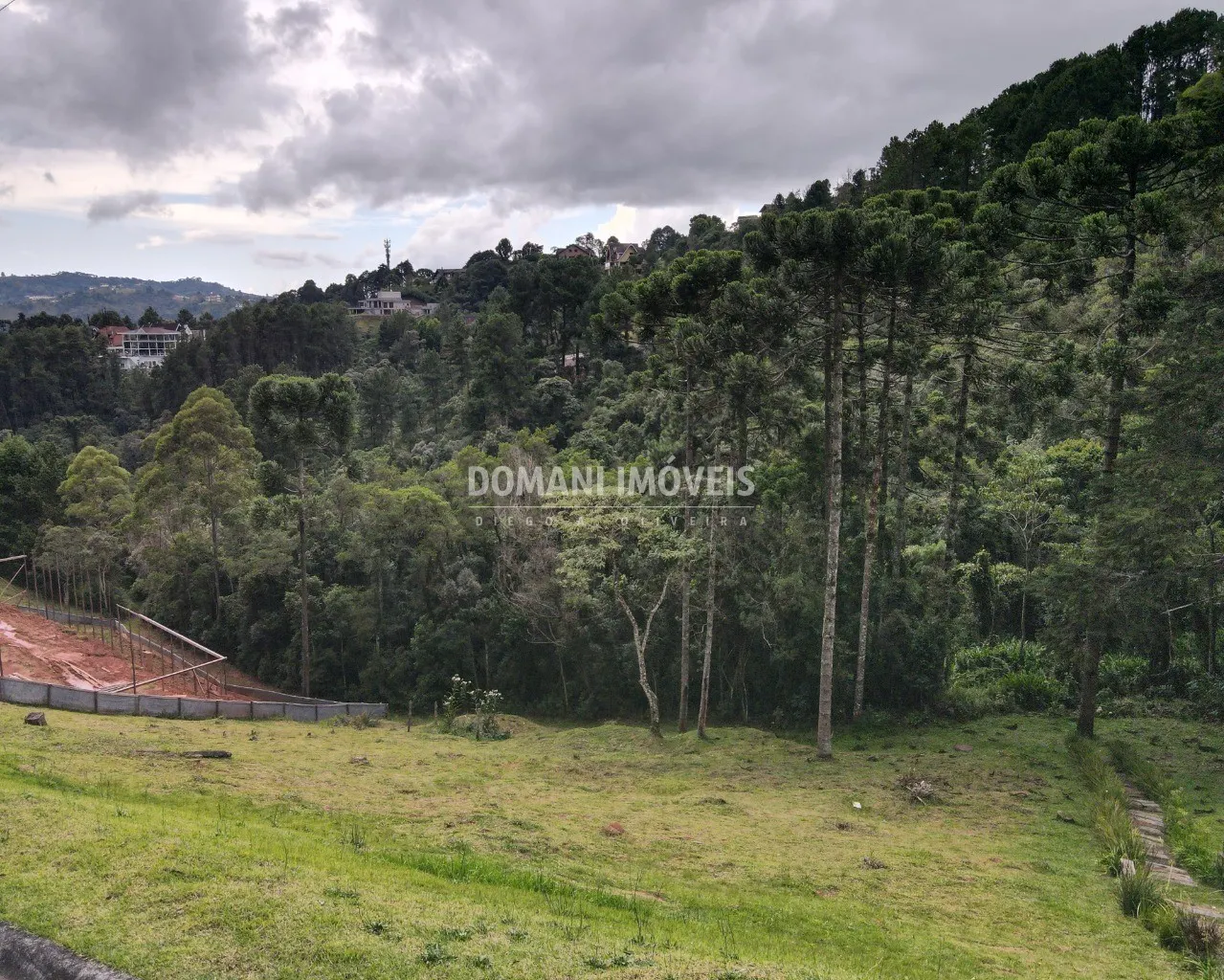 Terreno à venda de 1.150 m² em Campos do Jordão, SP, Brasil
