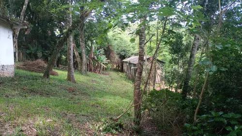 Chácara à venda de 6.890 m² em Piraquara, PR, Brasil