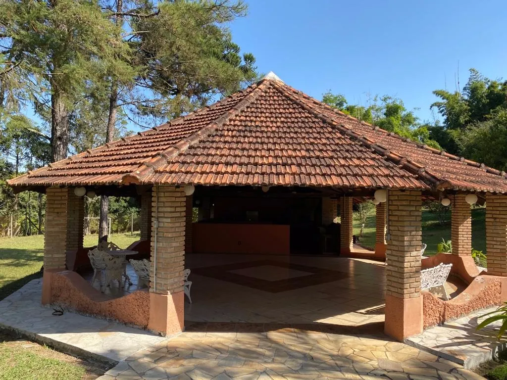 Sítio à venda de 4 ha em Caçapava, SP, Brasil