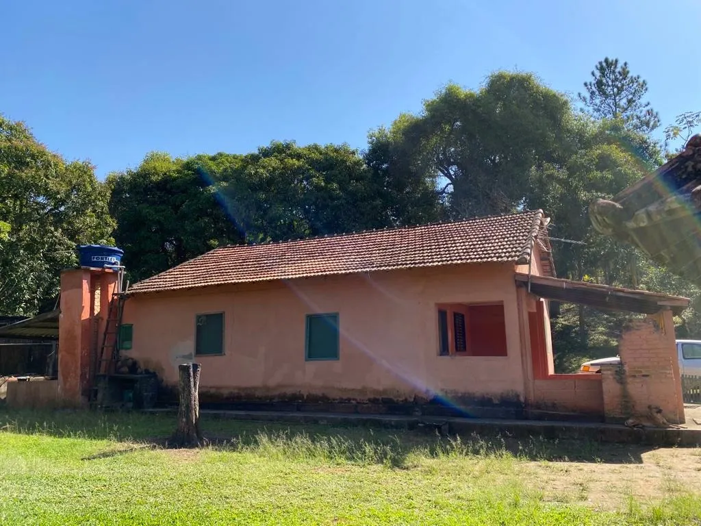Sítio à venda de 4 ha em Caçapava, SP, Brasil