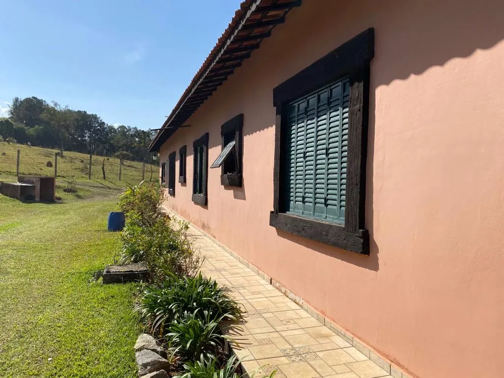 Sítio à venda de 4 ha em Caçapava, SP, Brasil