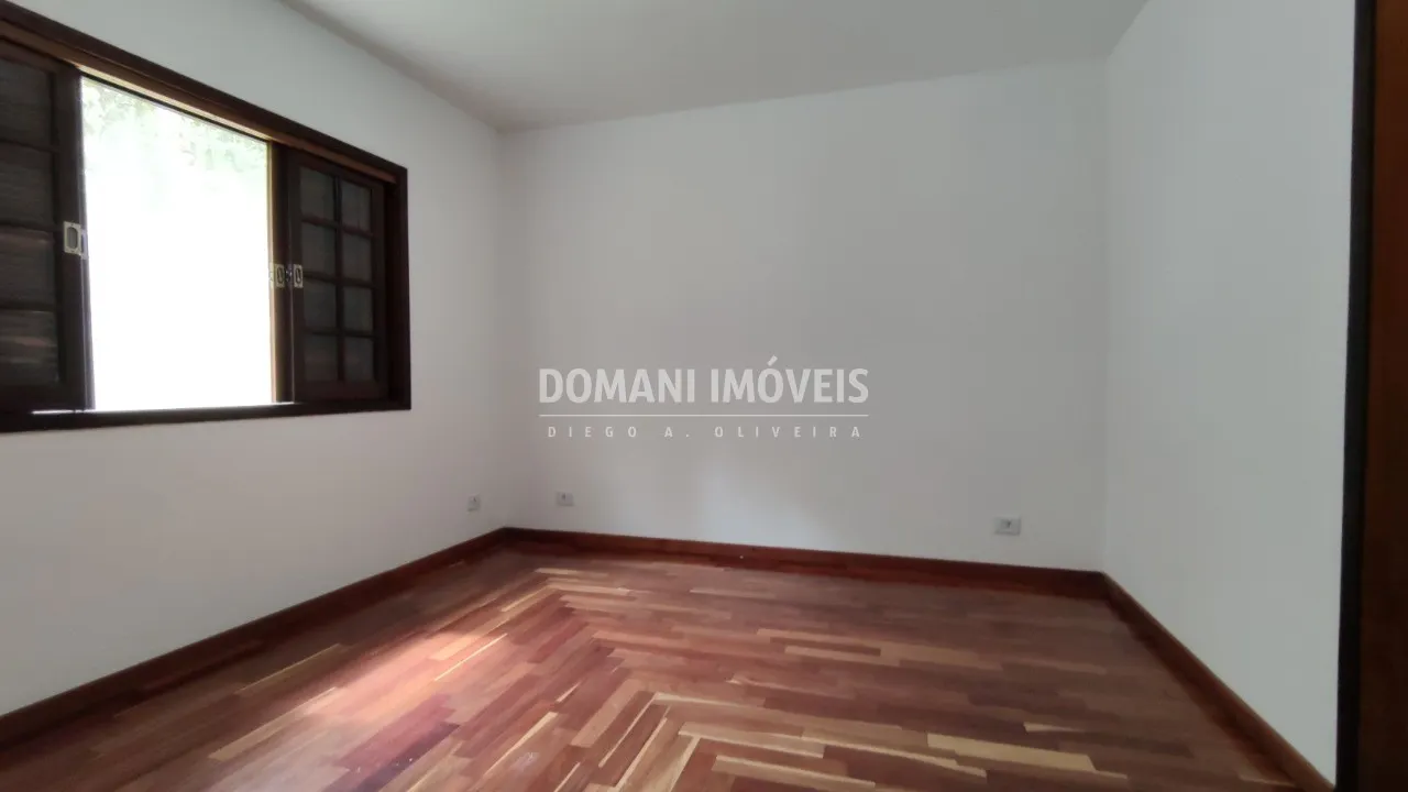 Casa à venda de 2.890 m² em Santo Antônio do Pinhal, SP, Brasil