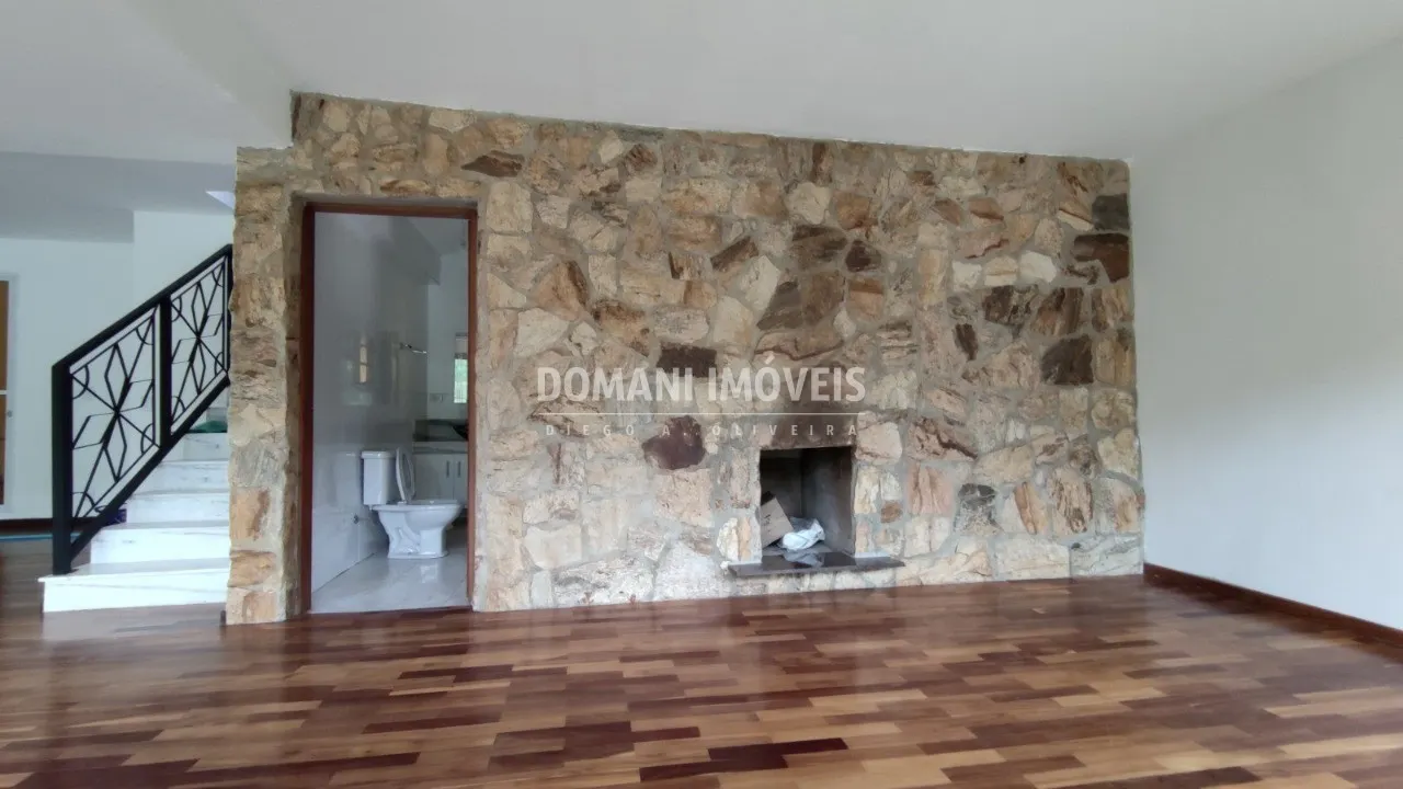 Casa à venda de 2.890 m² em Santo Antônio do Pinhal, SP, Brasil