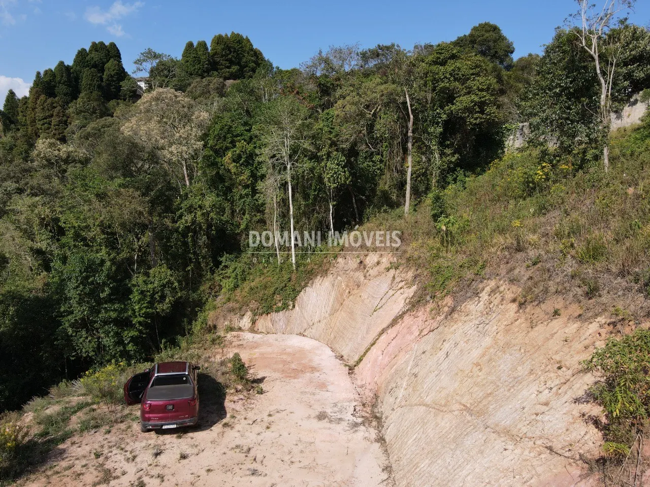 Terreno à venda de 3.590 m² em Campos do Jordão, SP, Brasil