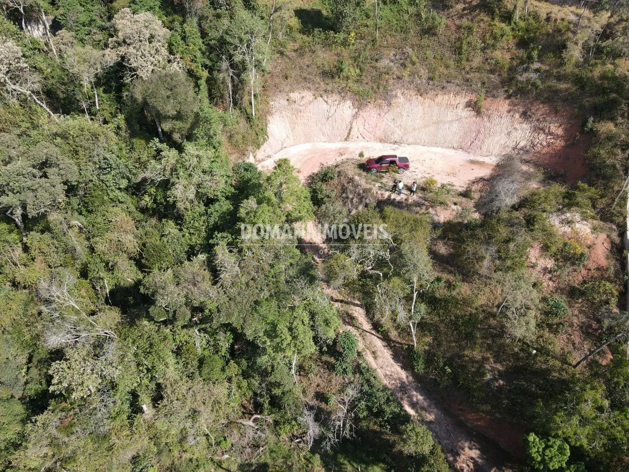 Terreno à venda de 3.590 m² em Campos do Jordão, SP, Brasil