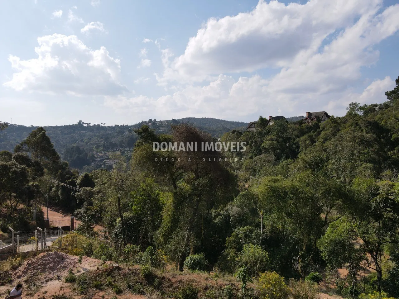 Terreno à venda de 3.590 m² em Campos do Jordão, SP, Brasil