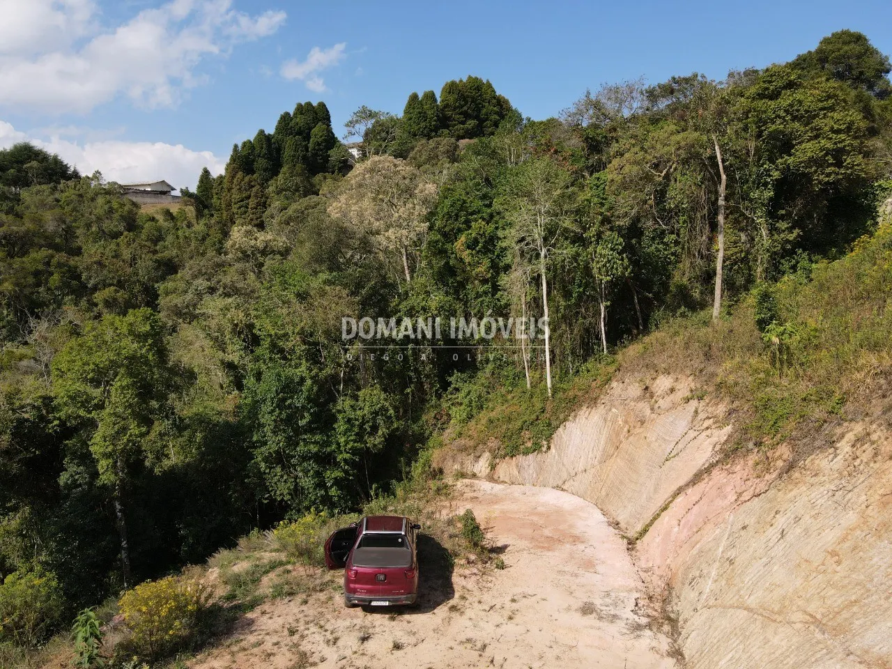 Terreno à venda de 3.590 m² em Campos do Jordão, SP, Brasil