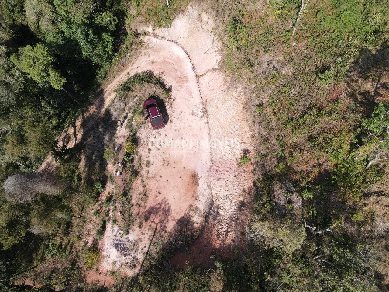 Terreno à venda de 3.590 m² em Campos do Jordão, SP, Brasil