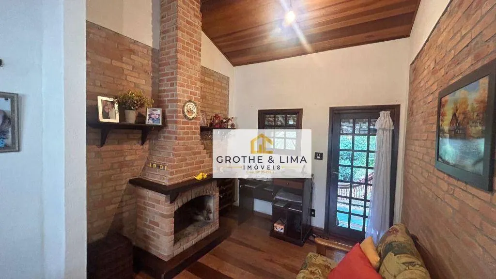 Country home for sale of 2,370 m² in Santa Branca, SP, Brazil
