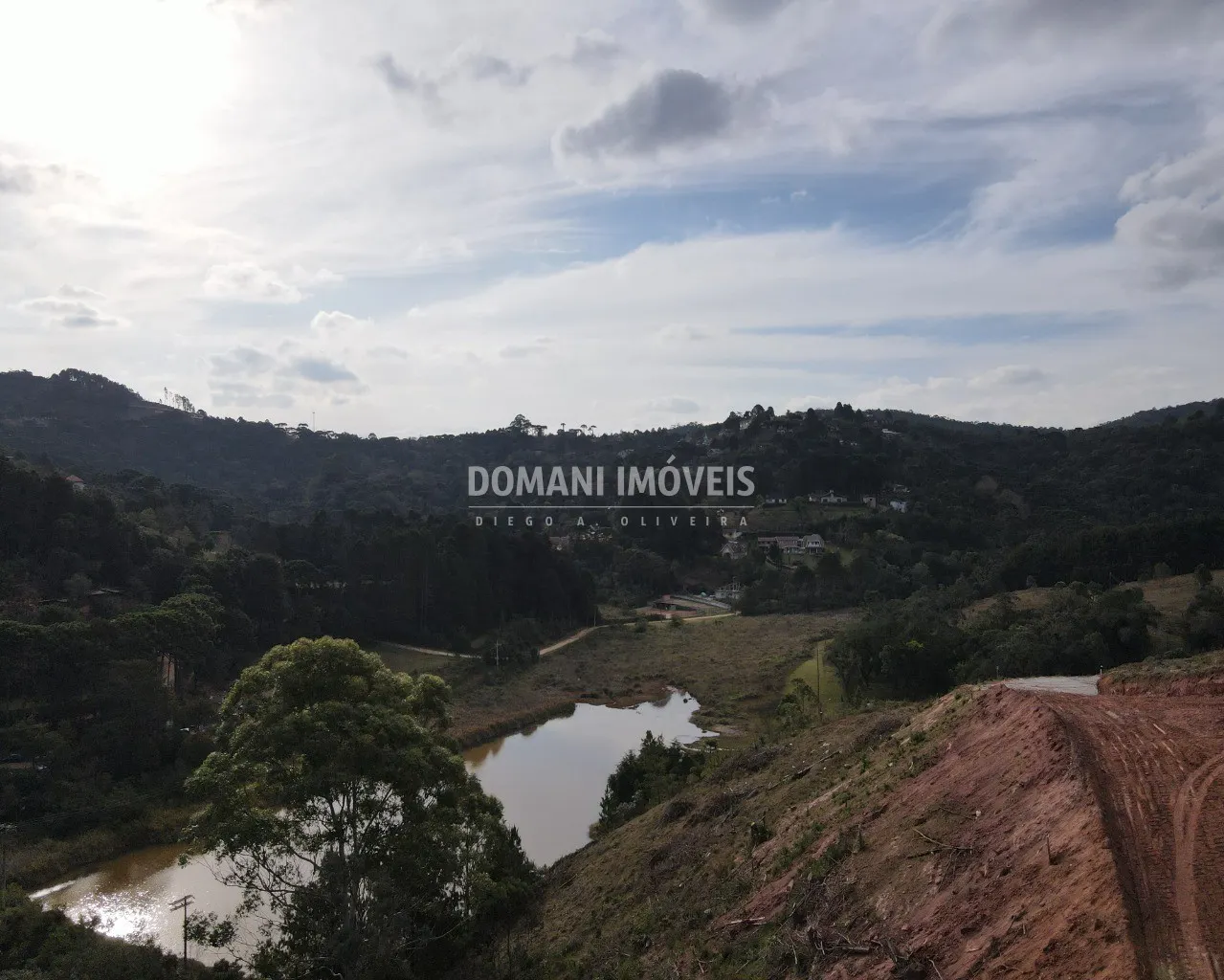 Terreno à venda de 1.650 m² em Campos do Jordão, SP, Brasil