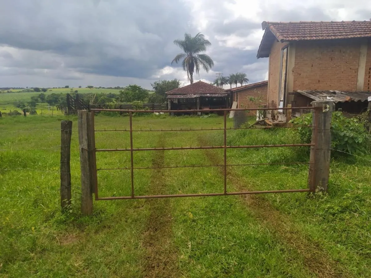 Sítio à venda de 15 ha em Cássia dos Coqueiros, SP, Brasil
