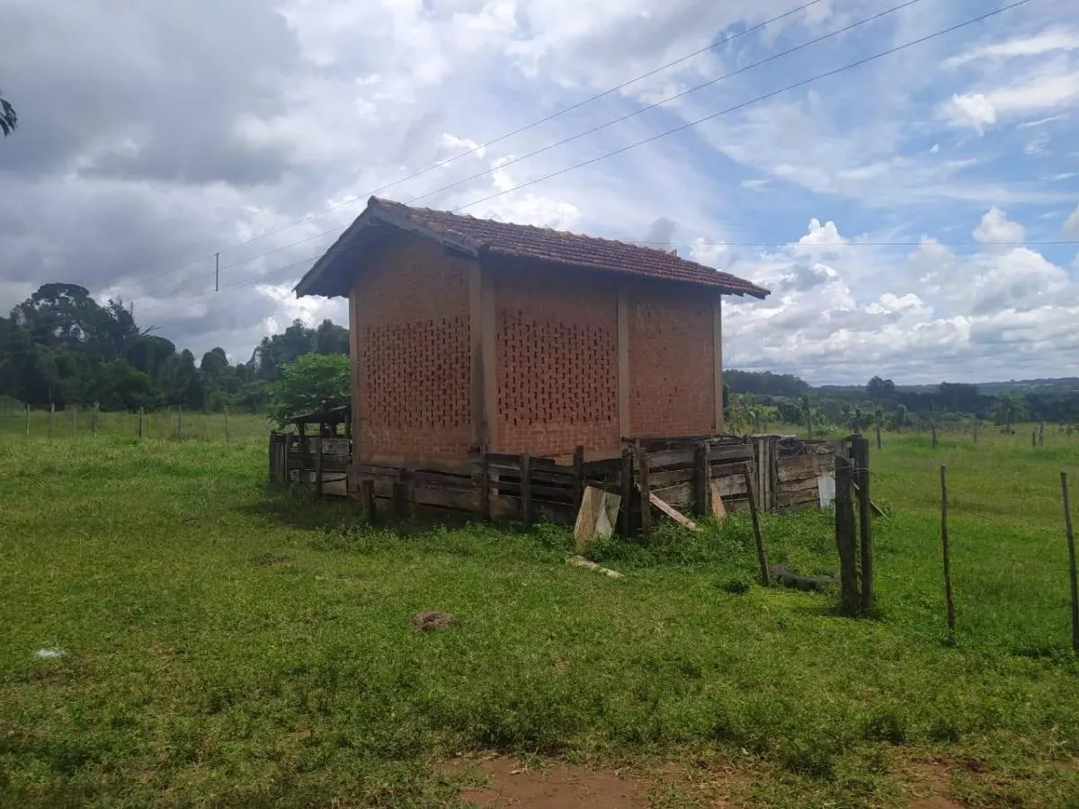Sítio à venda de 15 ha em Cássia dos Coqueiros, SP, Brasil