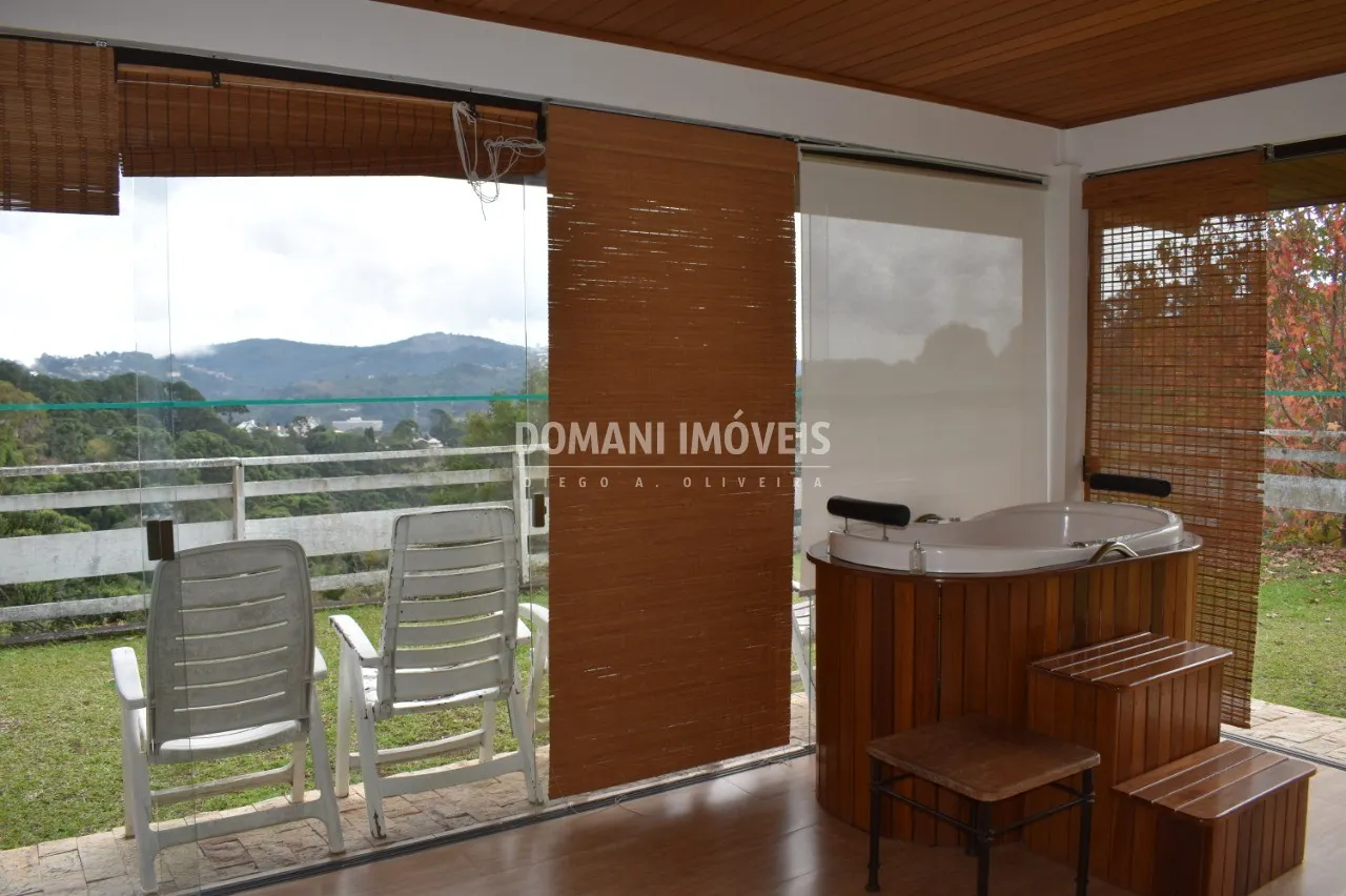 Casa à venda de 3.400 m² em Campos do Jordão, SP, Brasil